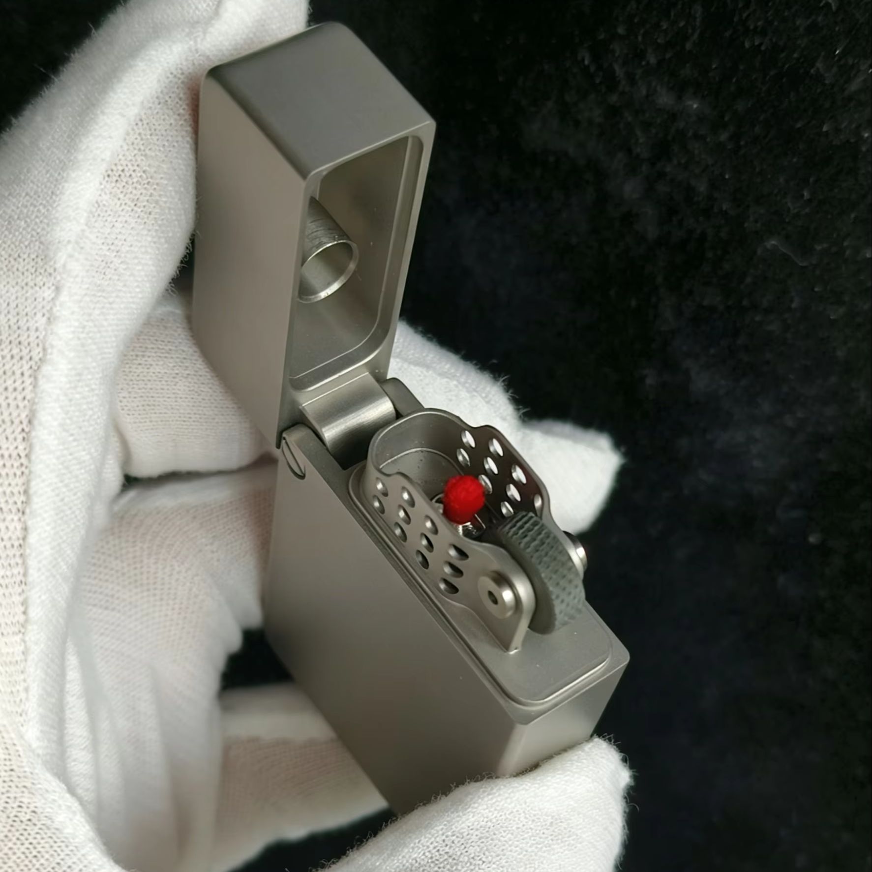 Titanium Alloy Trench Lighter  - đánh giá và giá Fire Starting Kit