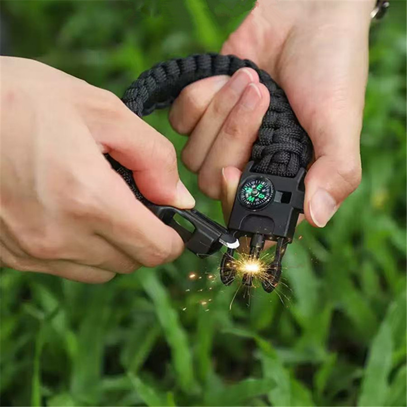 Five in One Compass Bracelet w - đánh giá và giá Fire Starting Kit